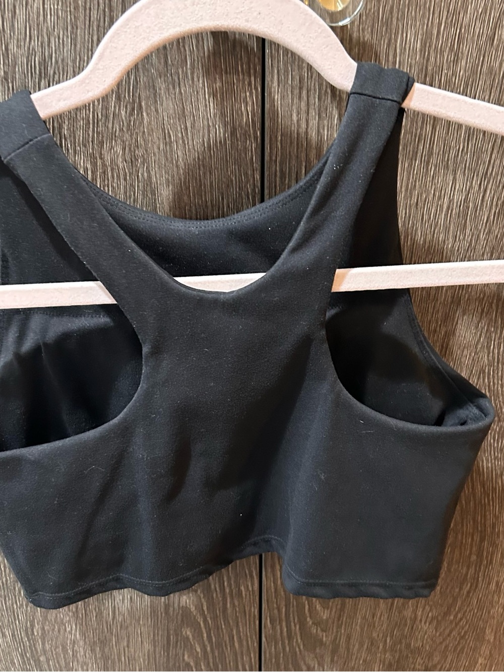 Workout Crop Top - Picture 2 of 3
